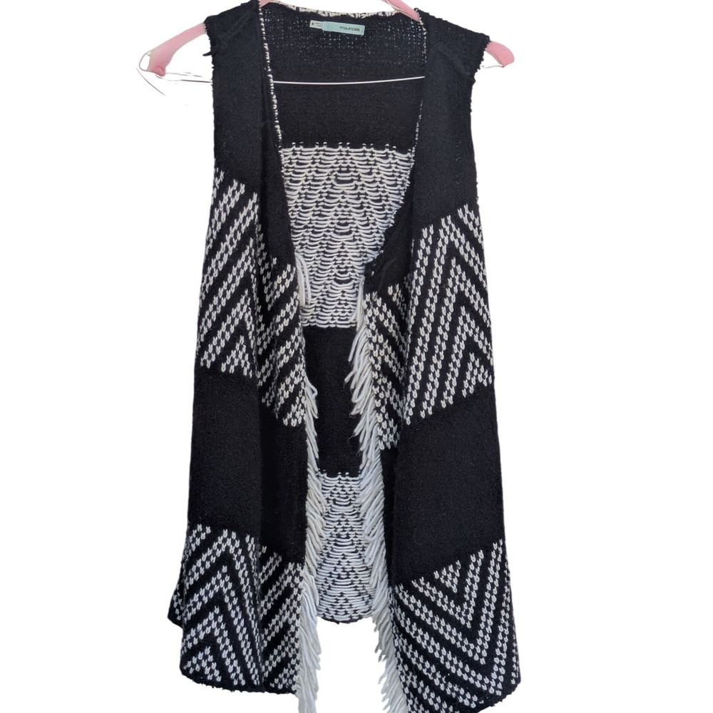 Maurices Black White Geometric Chevron Fringe Open Front Knit Vest Medium - Picture 2 of 3